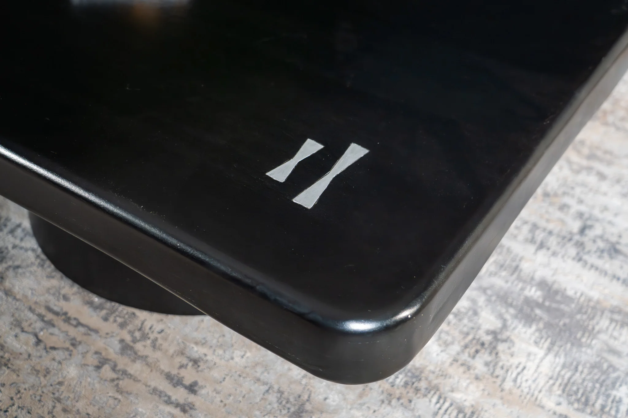 Solid Mango Wood Coffee Table Black with Metal Butterfly Inserts 110 cm – Amazon - Image 5