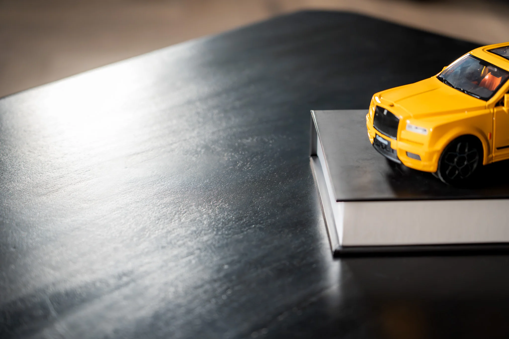 Solid Mango Wood Coffee Table Black with Metal Butterfly Inserts 110 cm – Amazon - Image 6