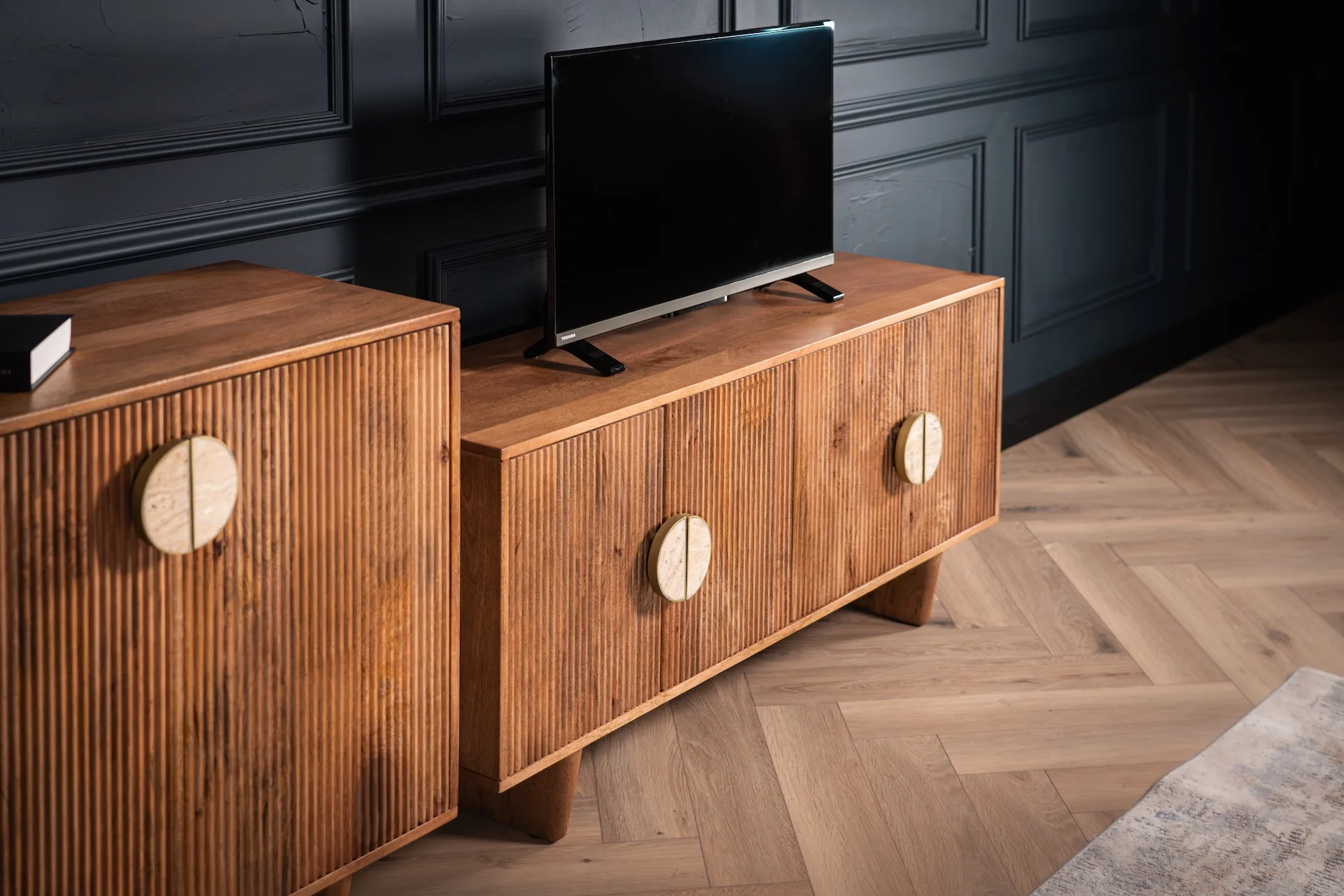 Solid Mango Wood TV Unit Natural Brown 130 cm – Cedric Stone Handles - Image 4