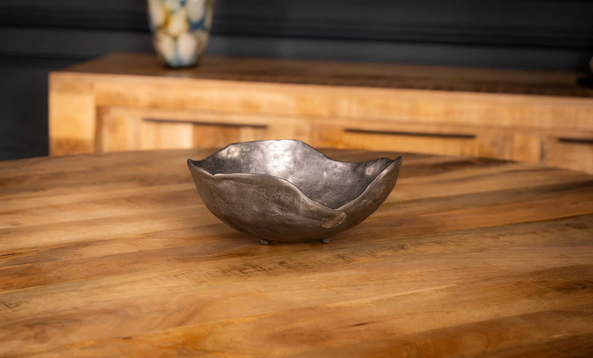 Solid Mango Wood Round Dining Table 140cm – Galaxie Star Base - Image 5