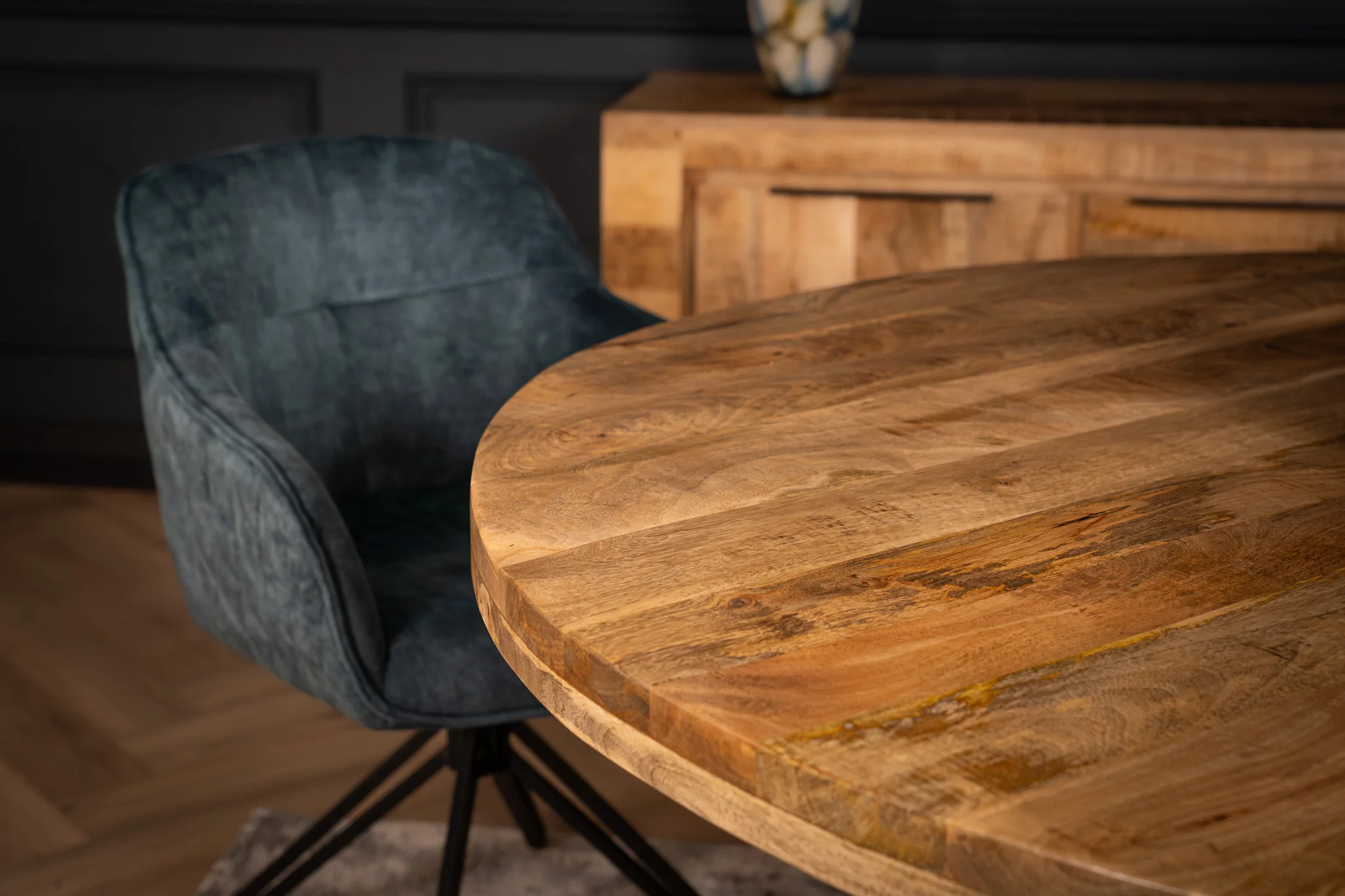 Solid Mango Wood Round Dining Table 140cm – Galaxie Star Base - Image 8