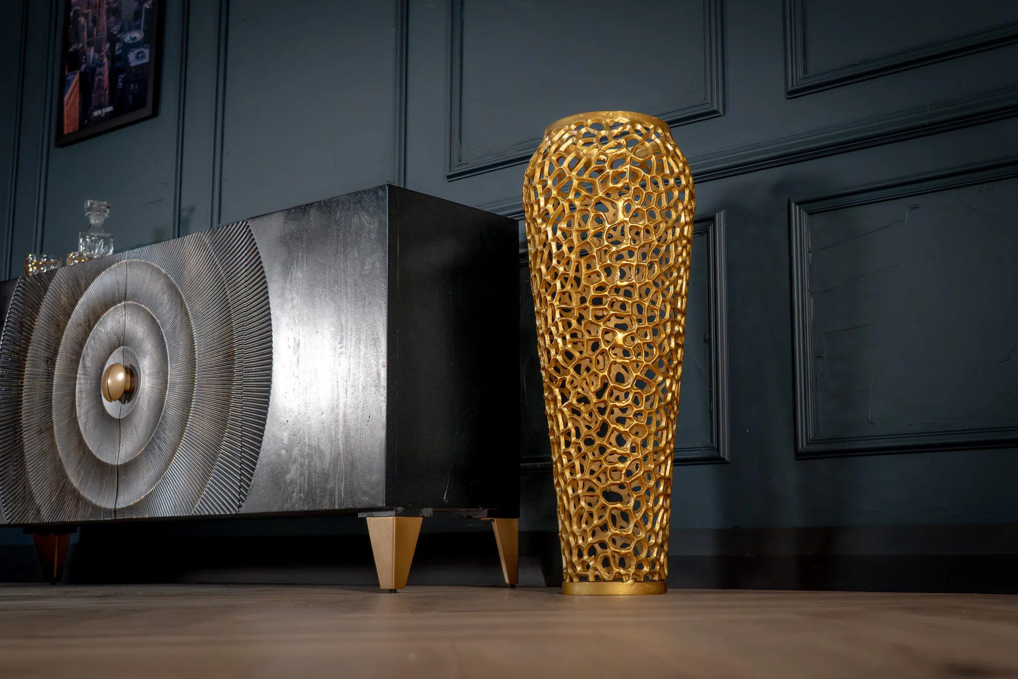 Aluminium Vase Gold 92 cm – Golden Coral - Image 3