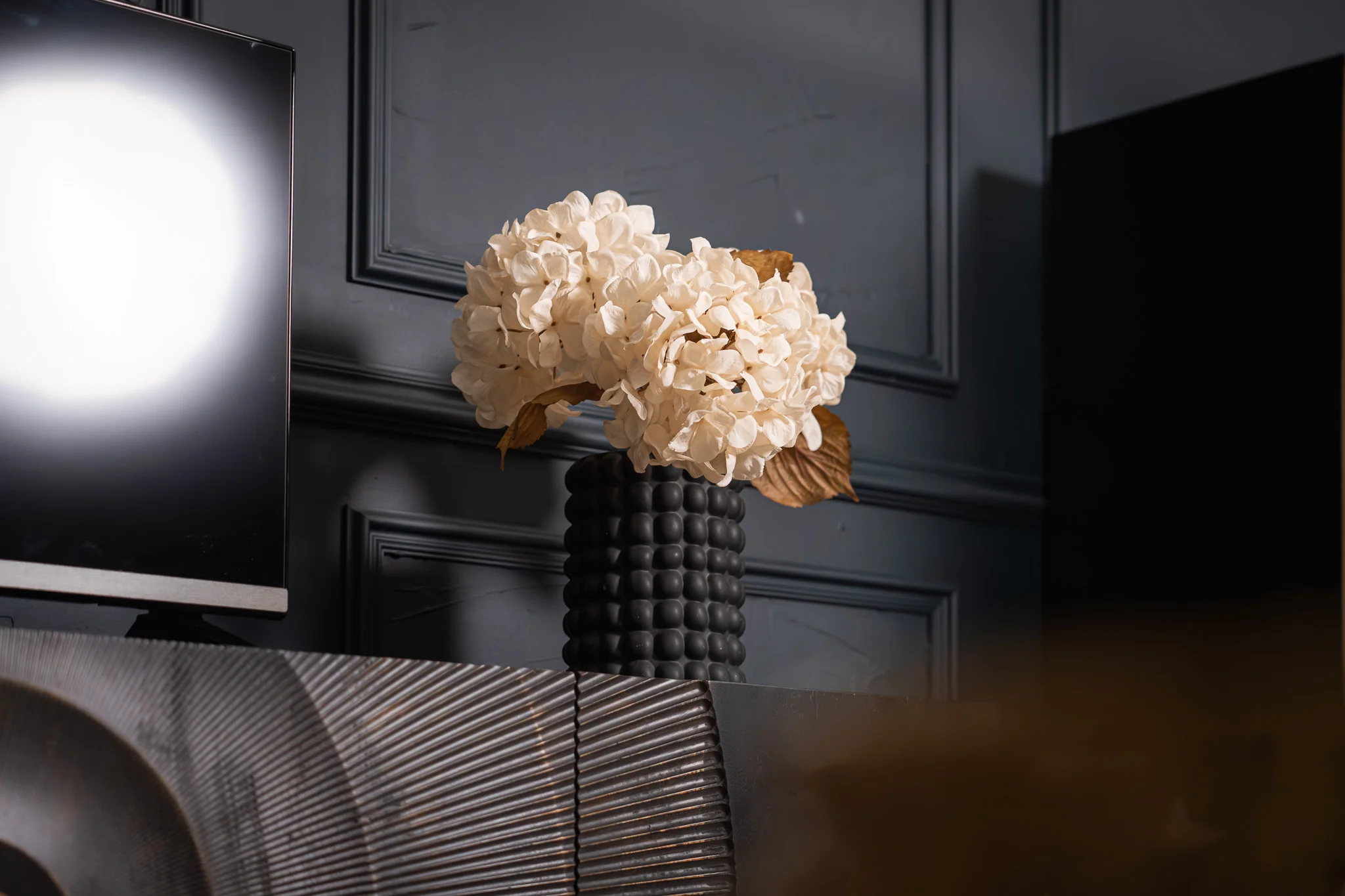 Solid Mango Wood TV Unit Black & Gold 180 cm – Sunset - Image 8