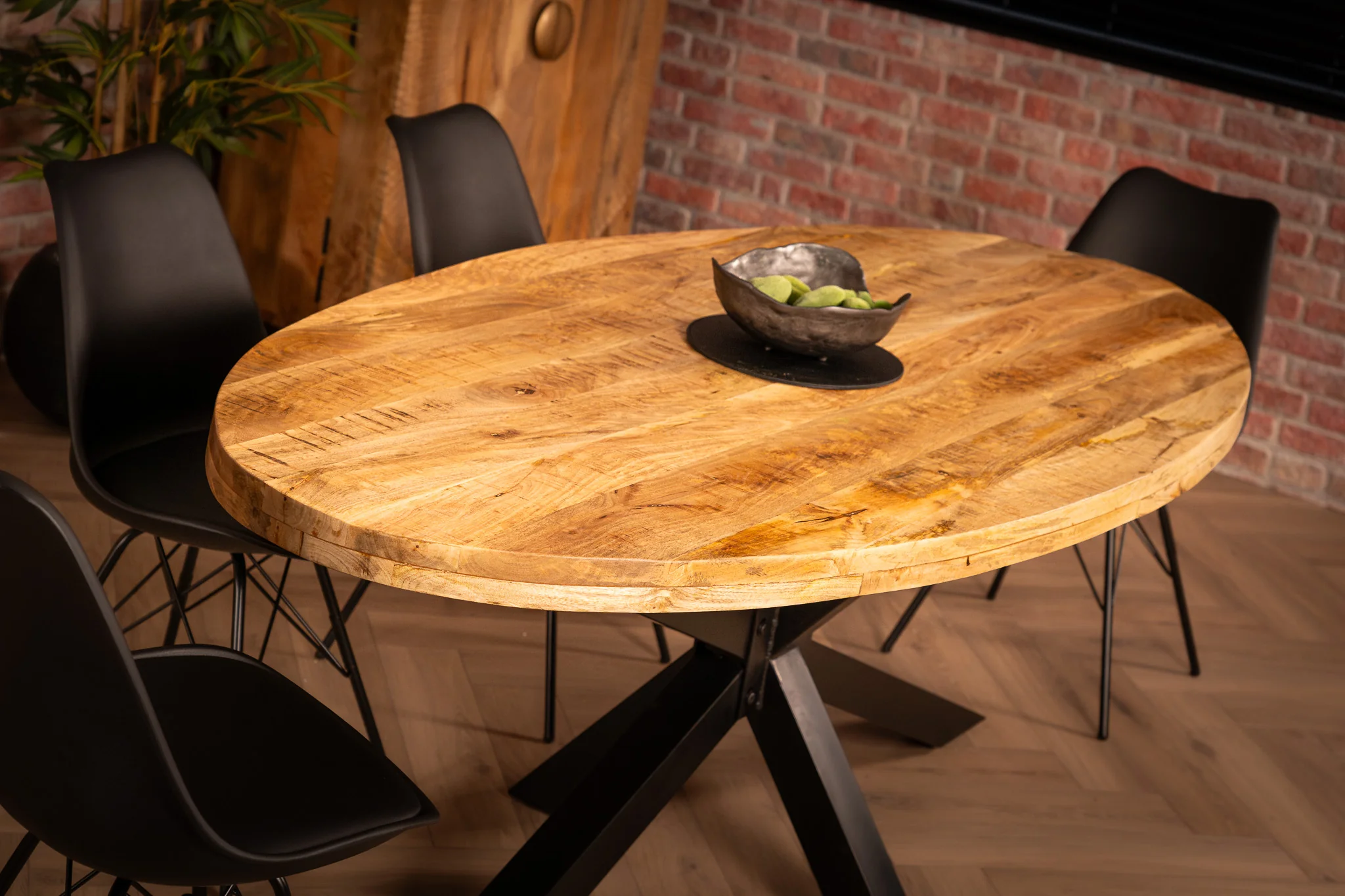 Solid Mango Wood Oval Dining Table 200cm – Galaxie Spider Frame - Image 4