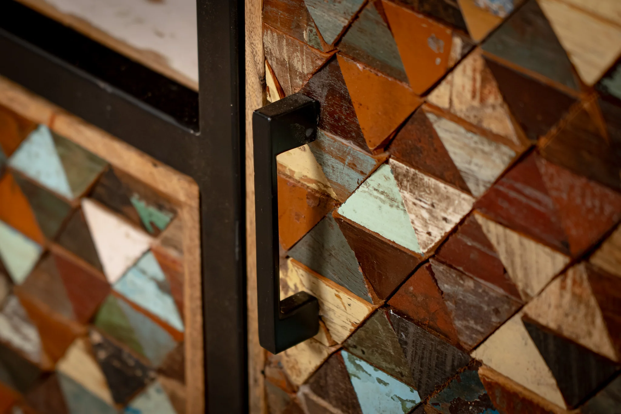 Recycled Mango Wood TV unit with Black Metal Frame 145 cm – Iron Sky - Image 4