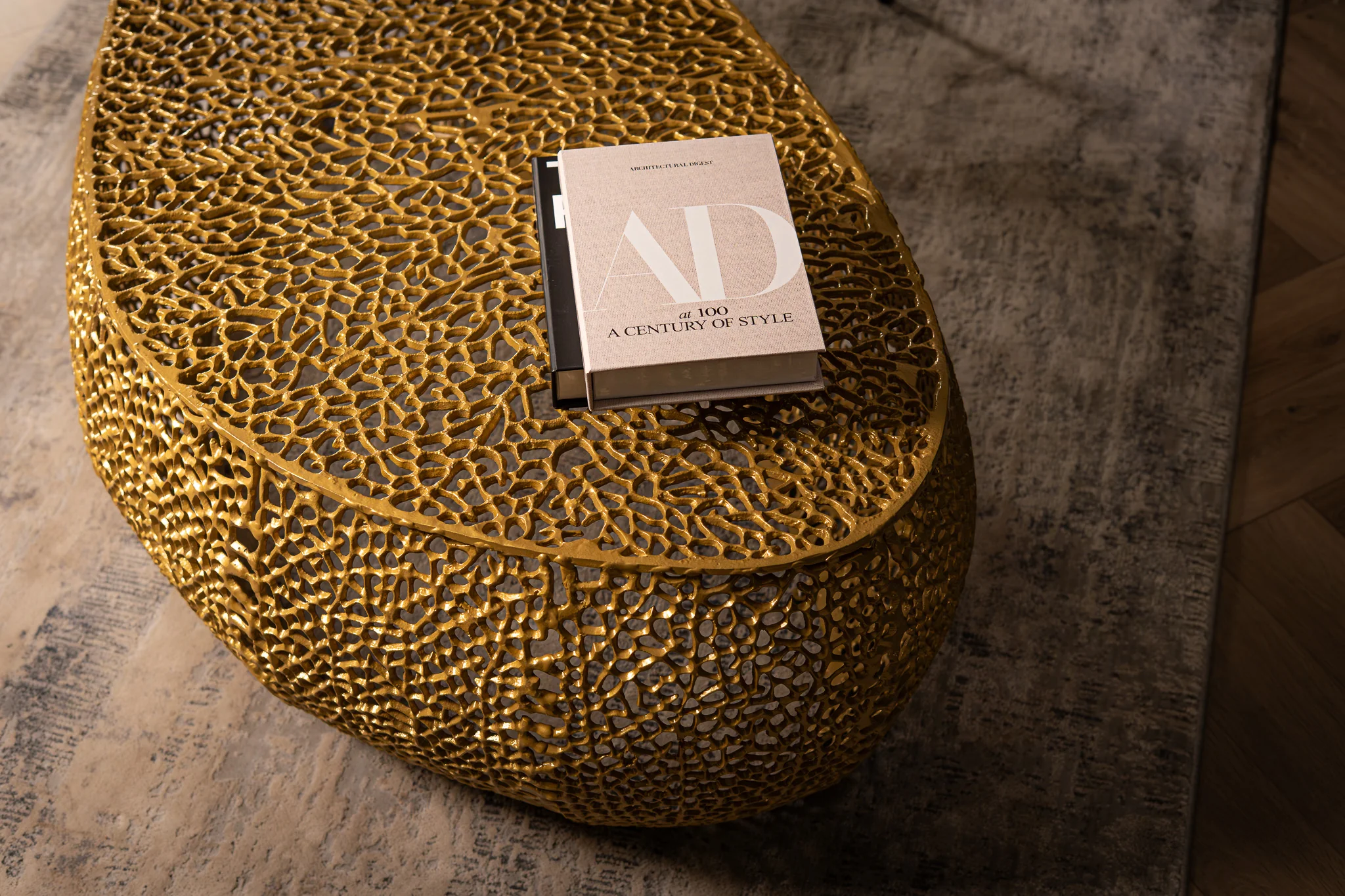 Aluminium Coffee Table Gold 120 cm – Golden Coral - Image 4