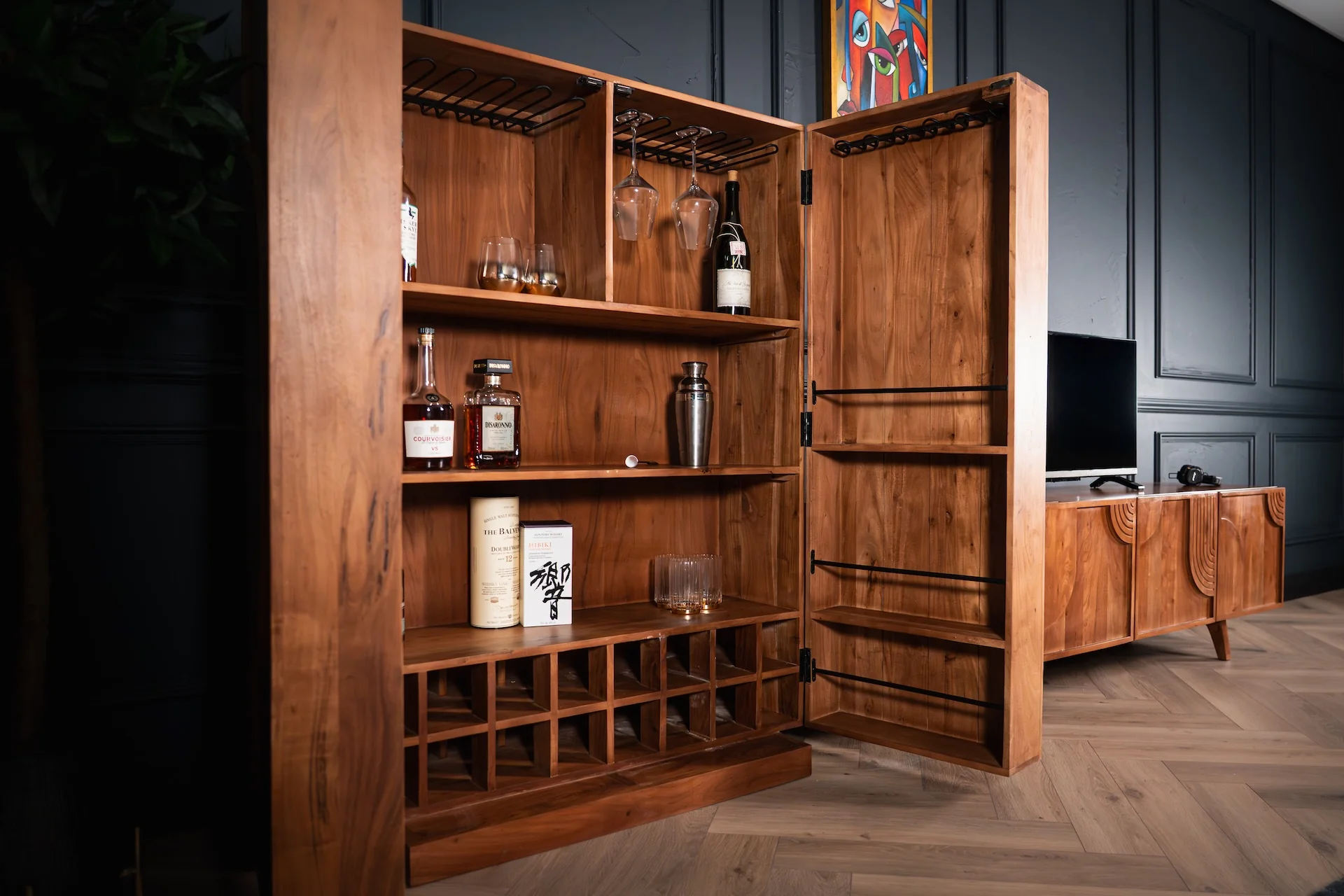 Solid Acacia Wood Bar Cabinet 140 cm with Carved Circular Front – Manhattan - Image 3