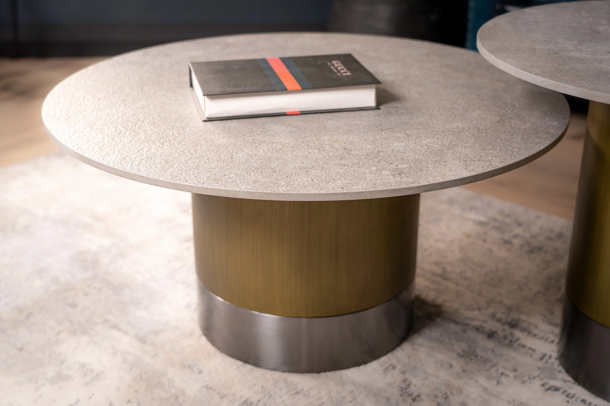 Sintered Stone Round Coffee Table Grey Concrete 80 cm – Pienza - Image 4