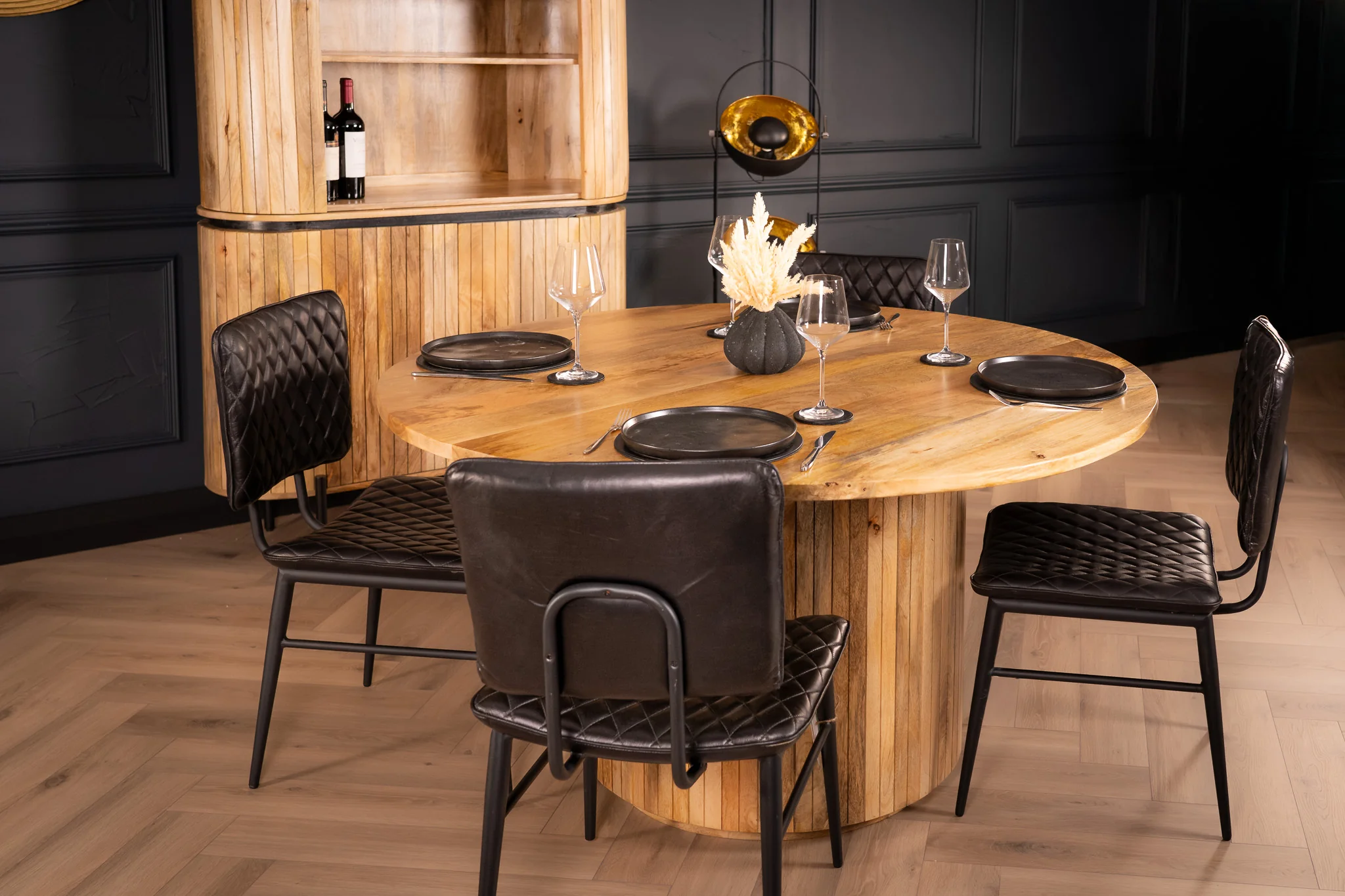 Solid Mango Wood Round Dining Table 140cm – Reno Fluted Base - Image 3