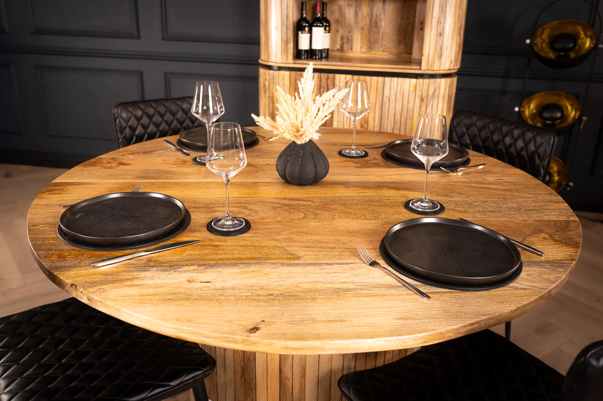 Solid Mango Wood Round Dining Table 140cm – Reno Fluted Base - Image 5