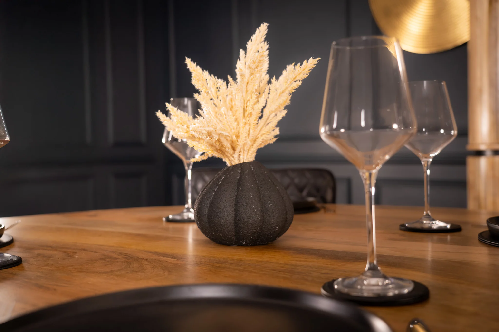 Solid Mango Wood Round Dining Table 140cm – Reno Fluted Base - Image 8