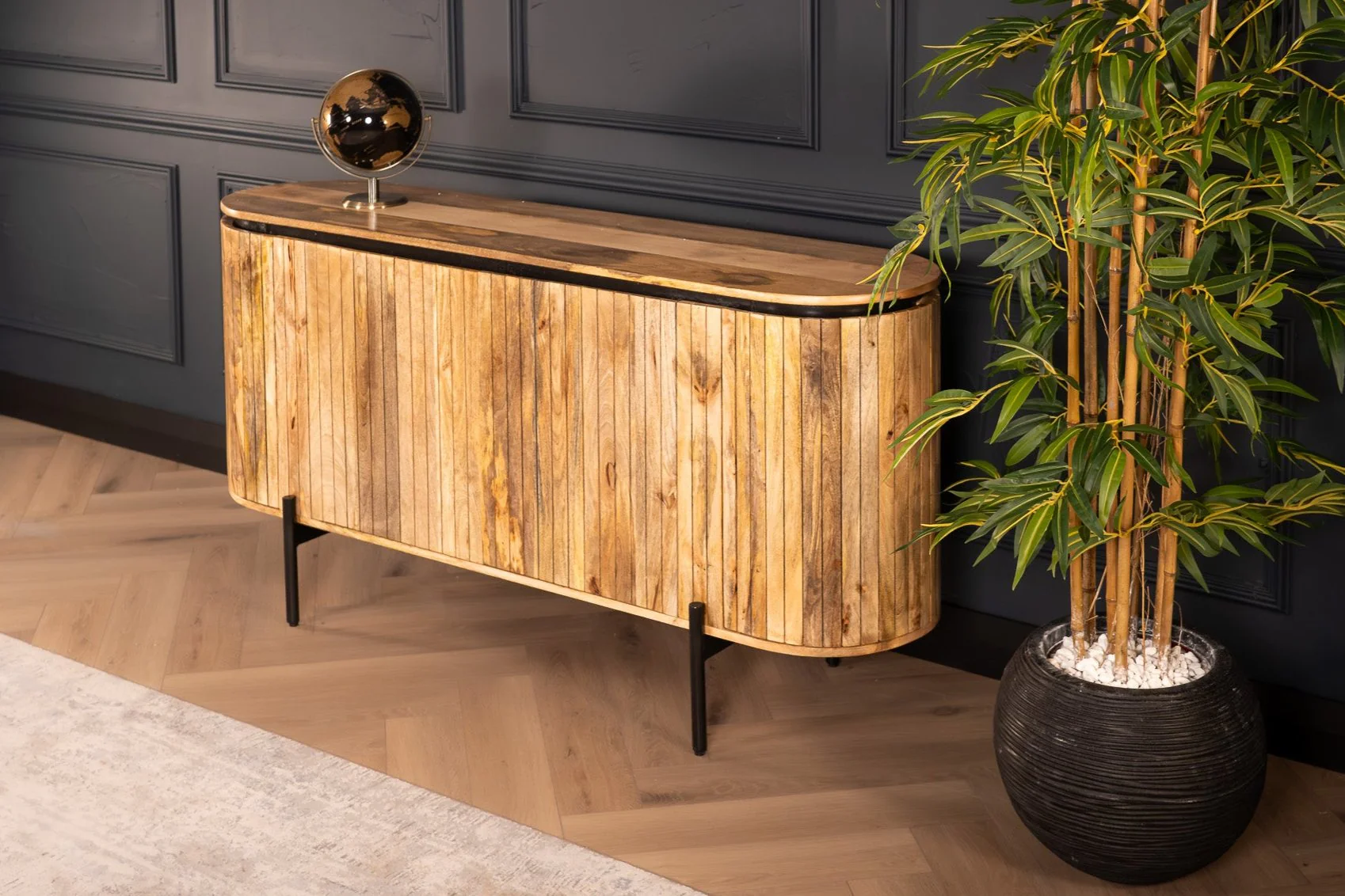 Solid Mango Wood Sideboard Natural Brown with Fluted Front 160 cm – Reno - Image 3