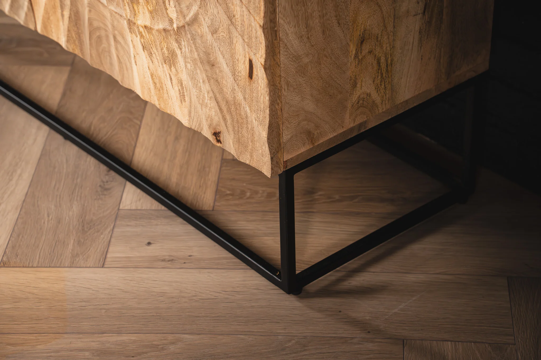 Solid Mango Wood Cabinet Natural Brown 120 cm with 3D Carved Front – Scorpion - Image 9