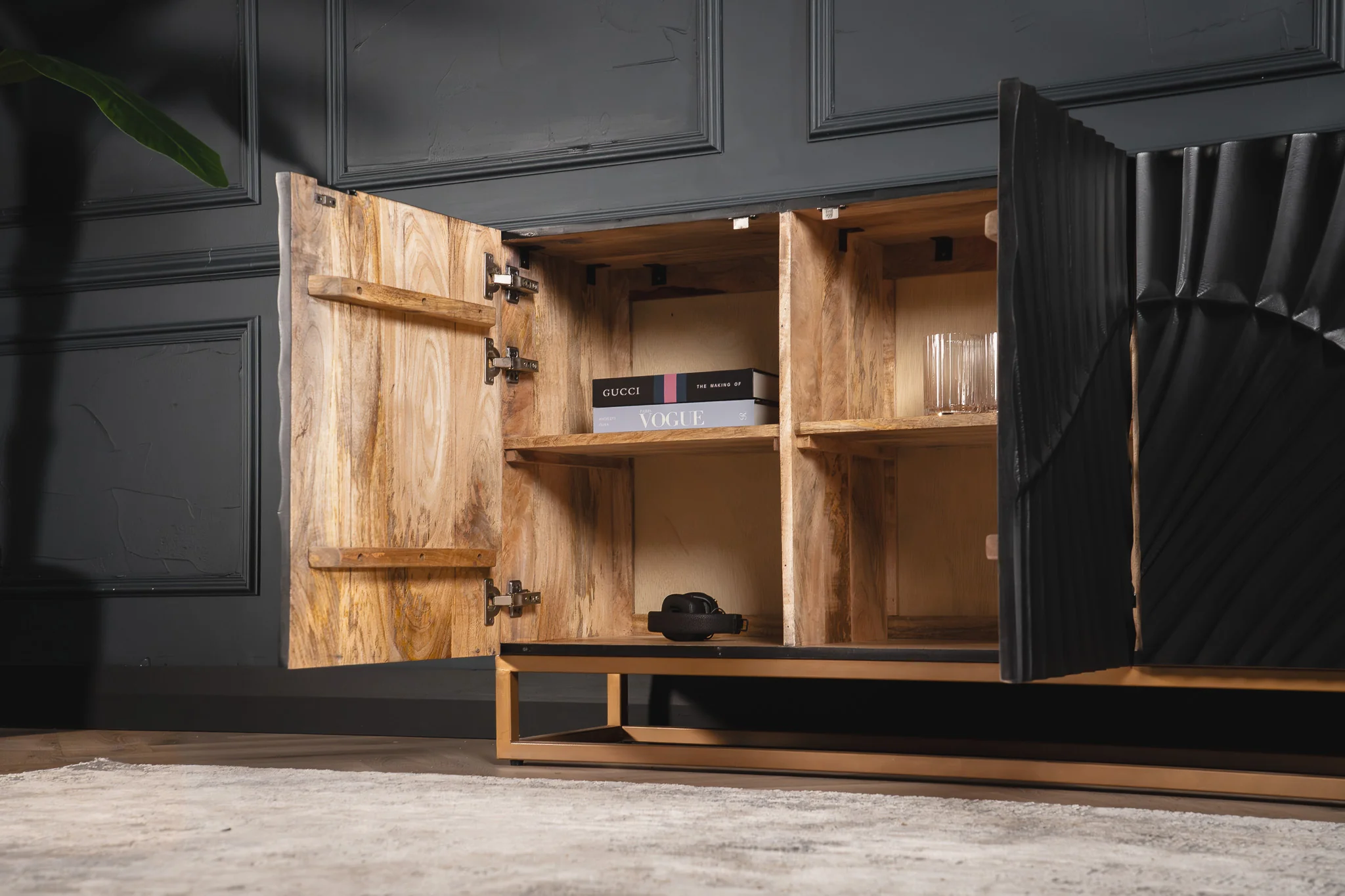 Solid Mango Wood Sideboard Black 140 cm – Scorpion 3D Carved Front - Image 7