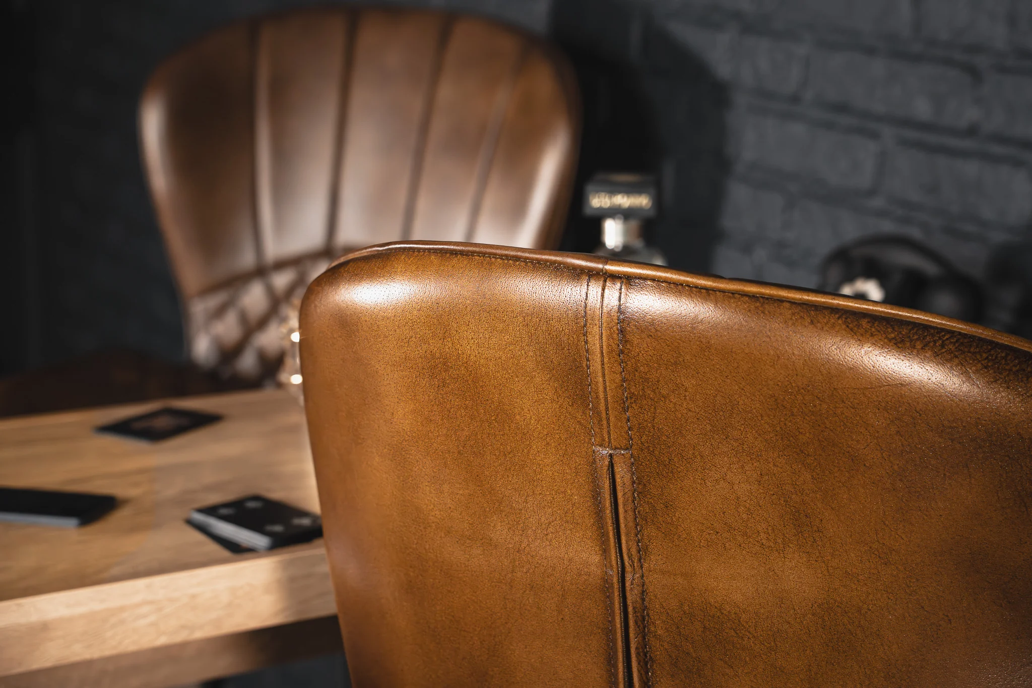 Genuine Leather Bar Stool Antique Brown with Black Legs – Valencia Curve - Image 5